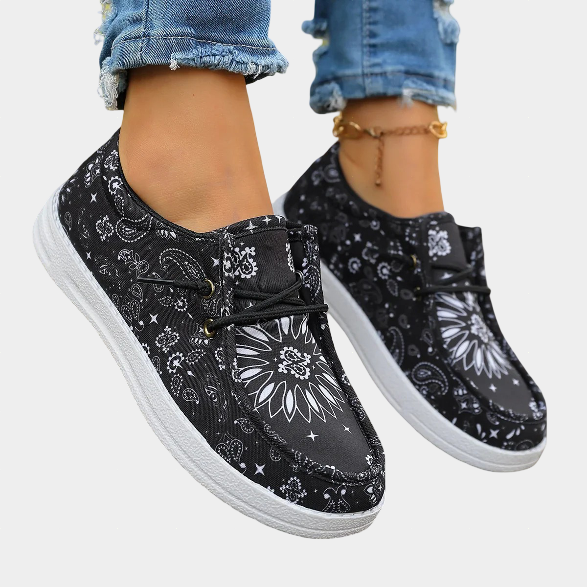 Cassandra™ | Black & White Comfort Shoes